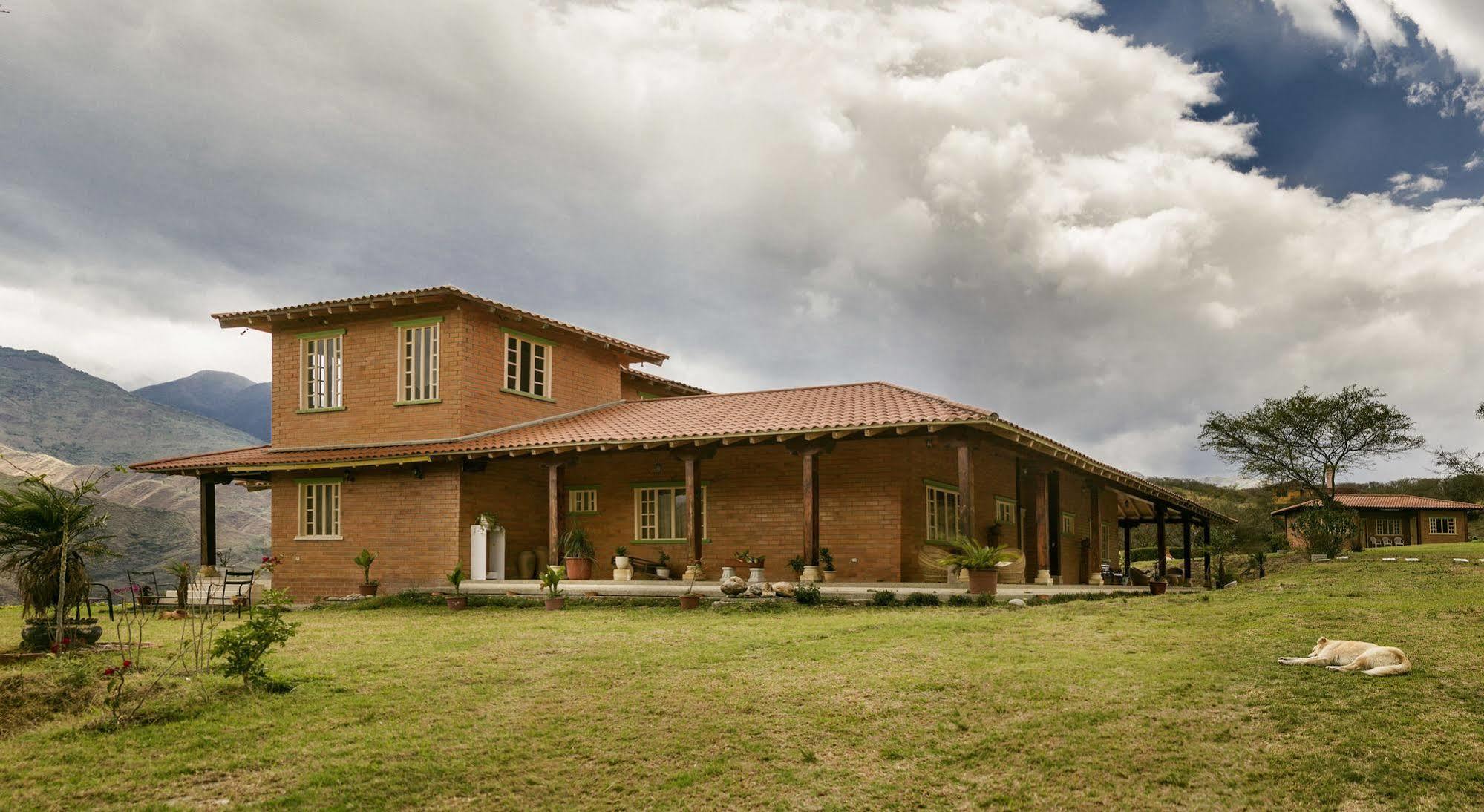 Villa Beatriz Lodge ビルカバンバ エクステリア 写真